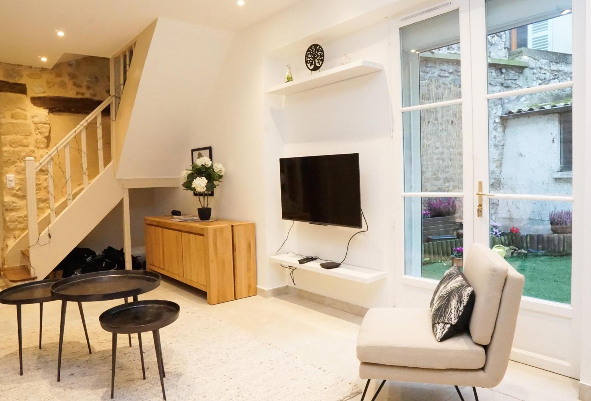 Exigehome - Ici Habita Voltaire-maison En Plein Centre-ville