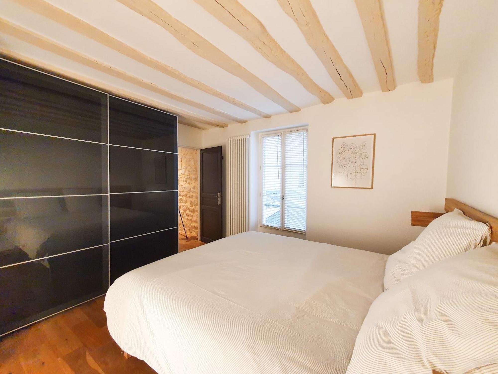 Exigehome - Ici Habita Voltaire-maison En Plein Centre-ville Saint-Germain-en-Laye